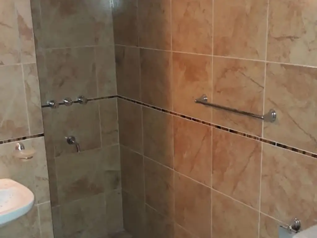 Monoambiente con balcón, piso 2