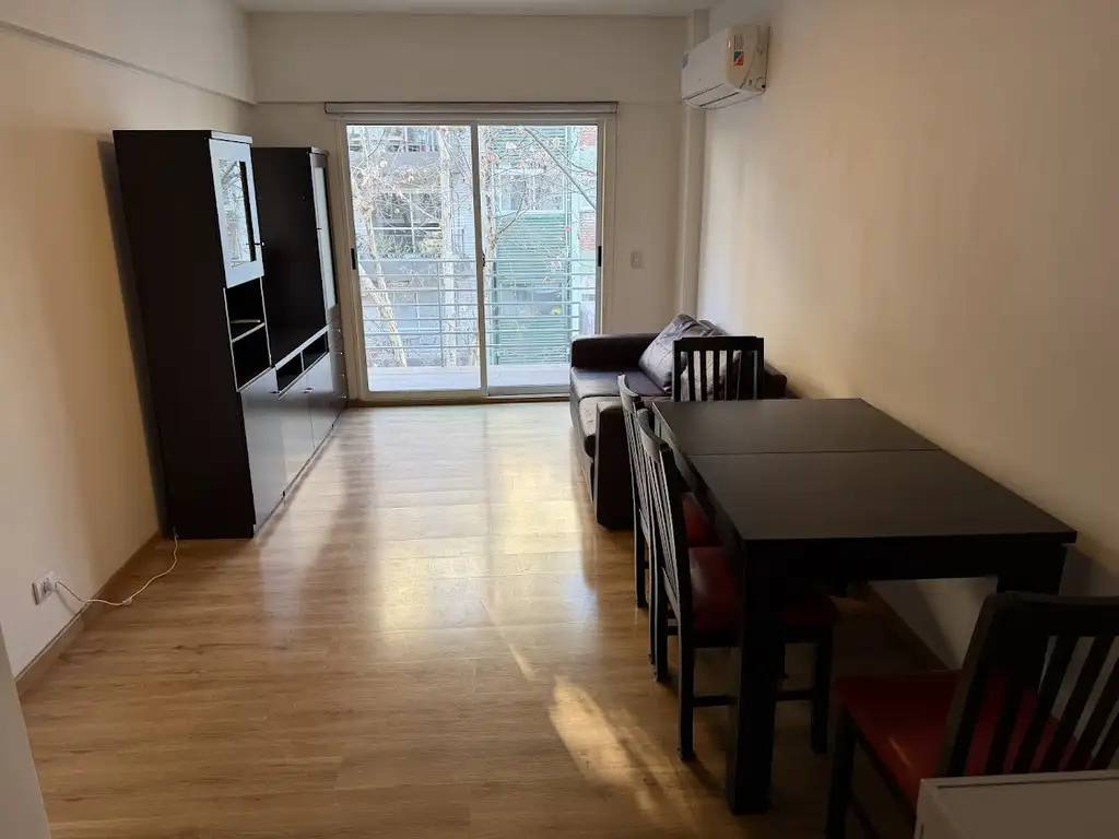 5th floor, 2 balconies