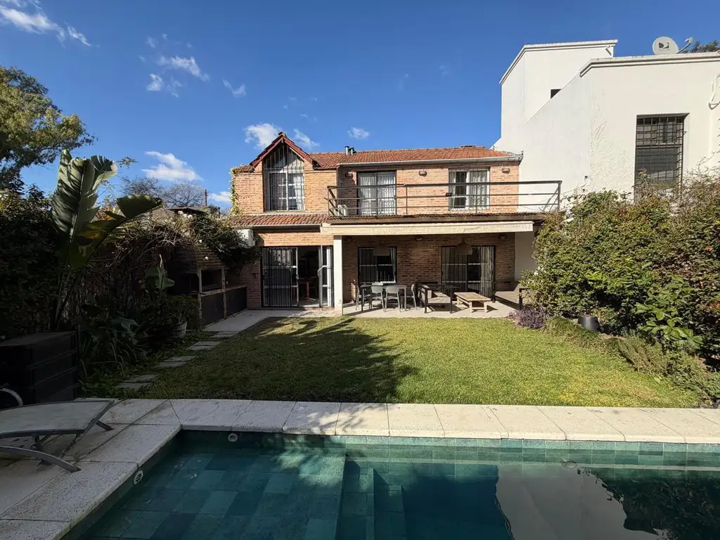 Casa en La Horqueta con pileta