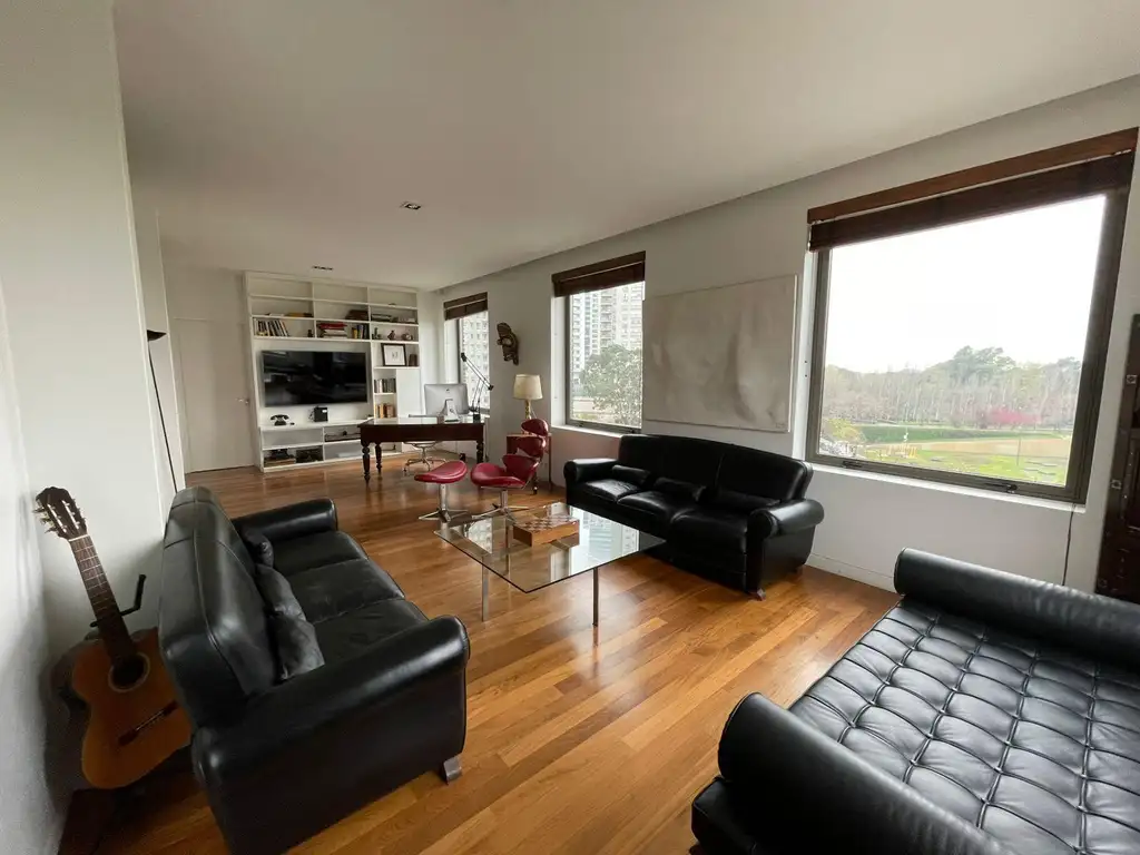 Apartamento de esquina com vista