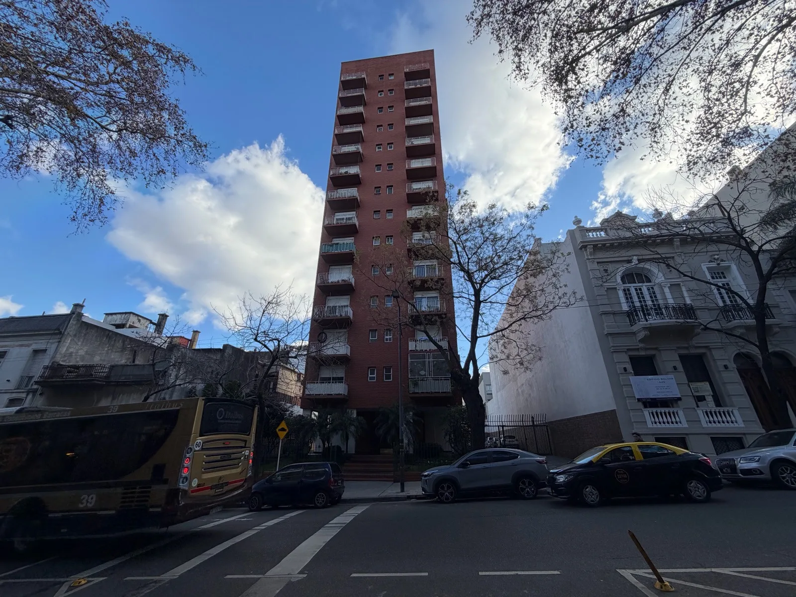 10th floor with balcony and gas