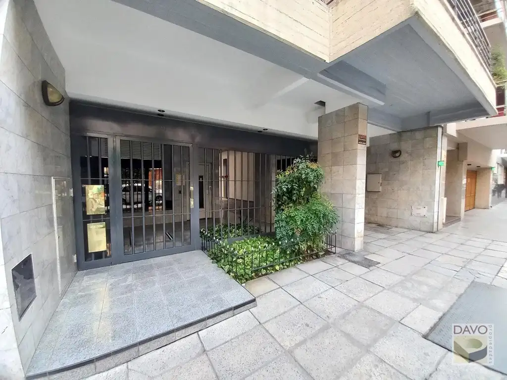 Balcón al contrafrente, Caballito