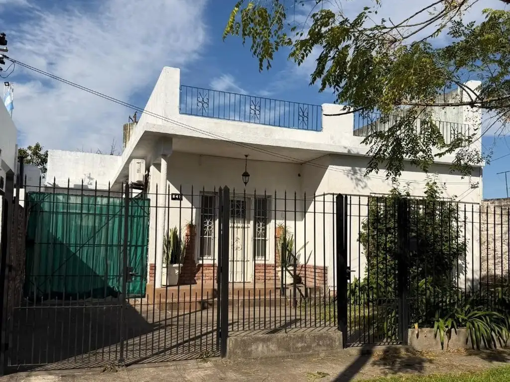 Casa en Alquiler en Villa Dominico, Partido de Avellaneda