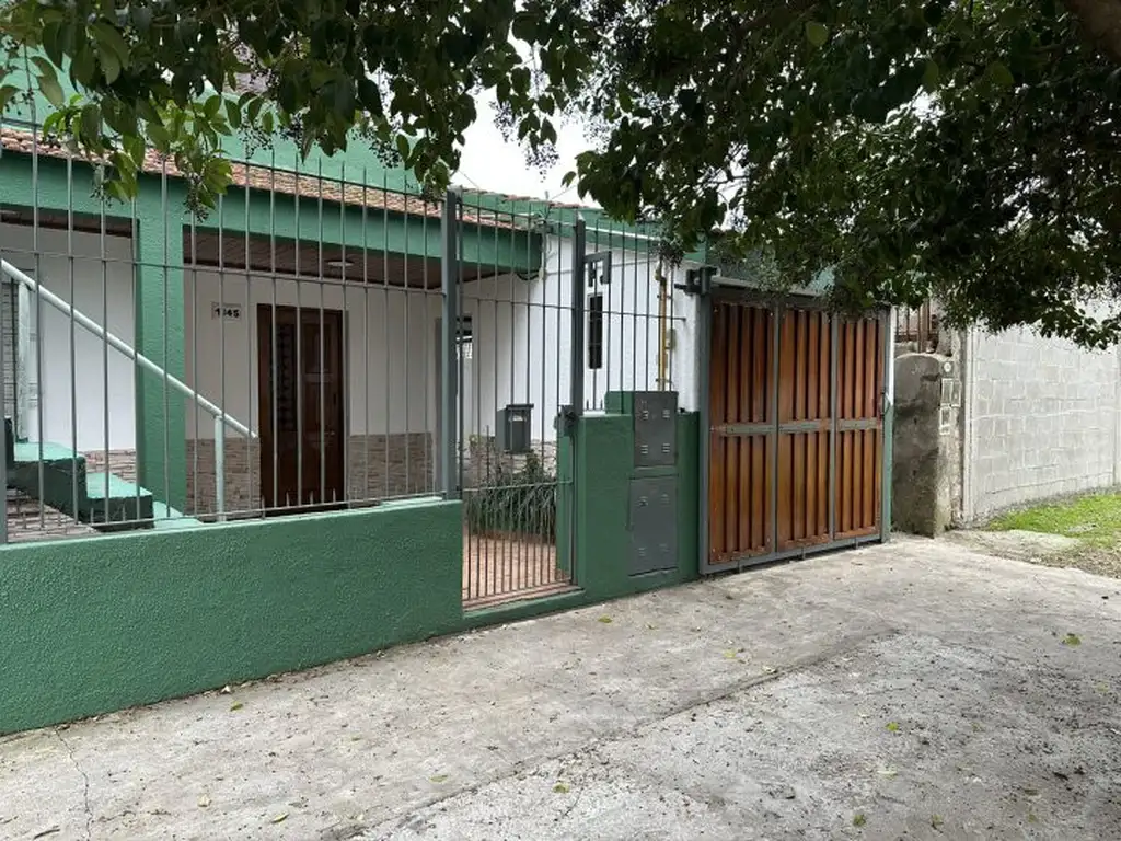 3-room house with garage