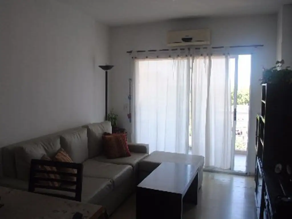 2 ambientes con doble balcón