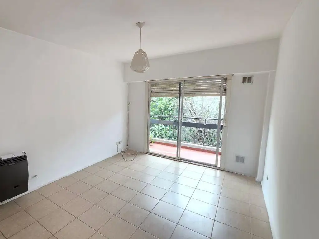 3 комнаты, балкон и вид на сад