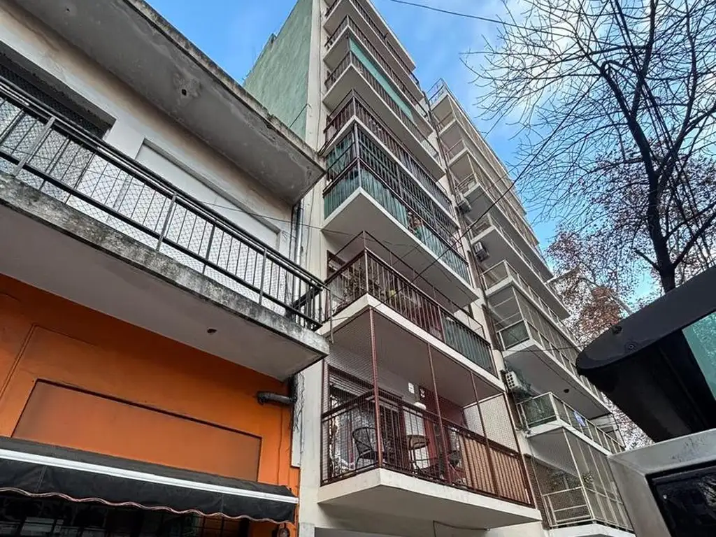 Departamento en Almagro con balcón