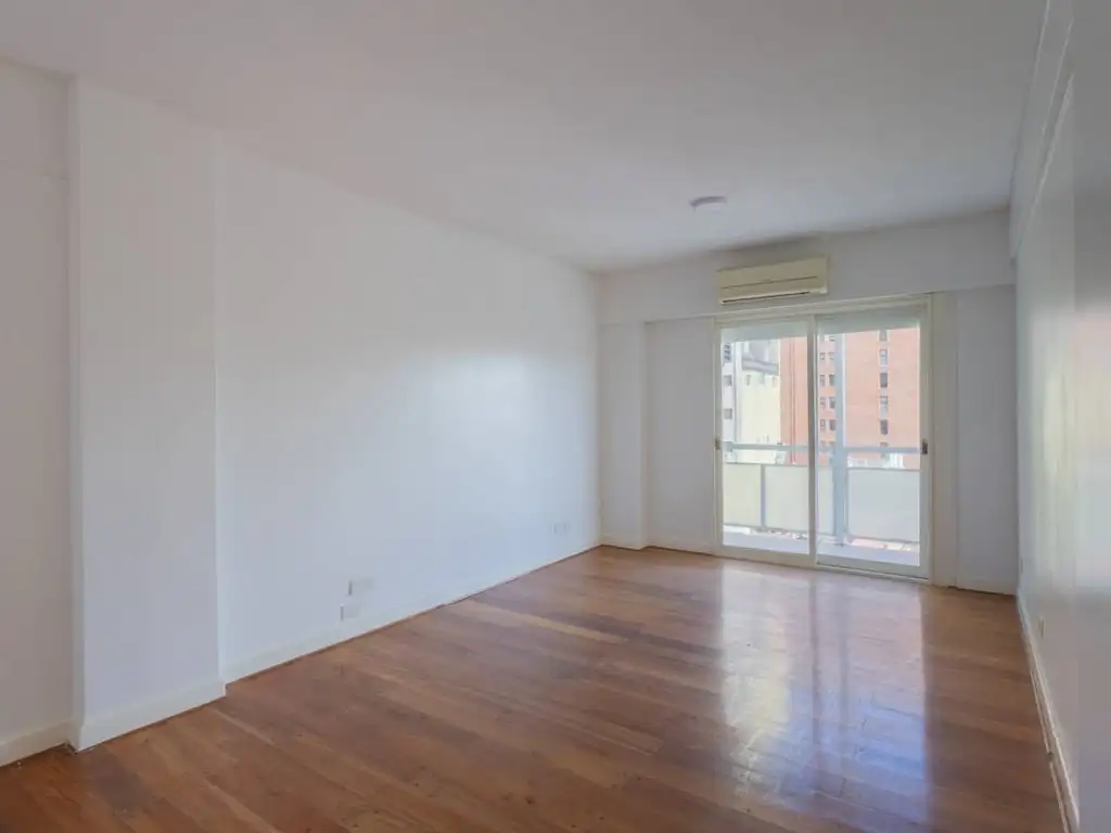 1 quarto com porteiro e varanda, Recoleta