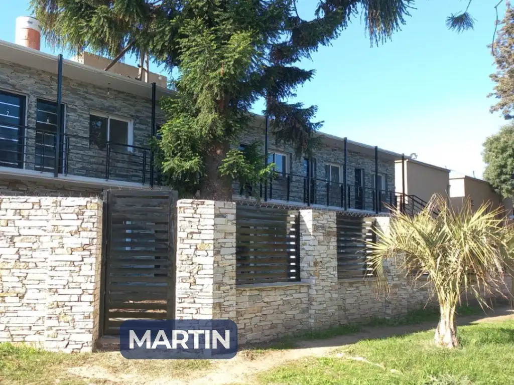 Planta alta, balcón contrafrente