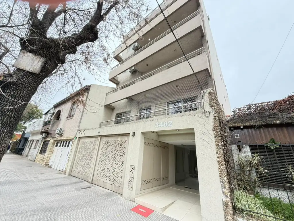1er piso contrafrente, patio