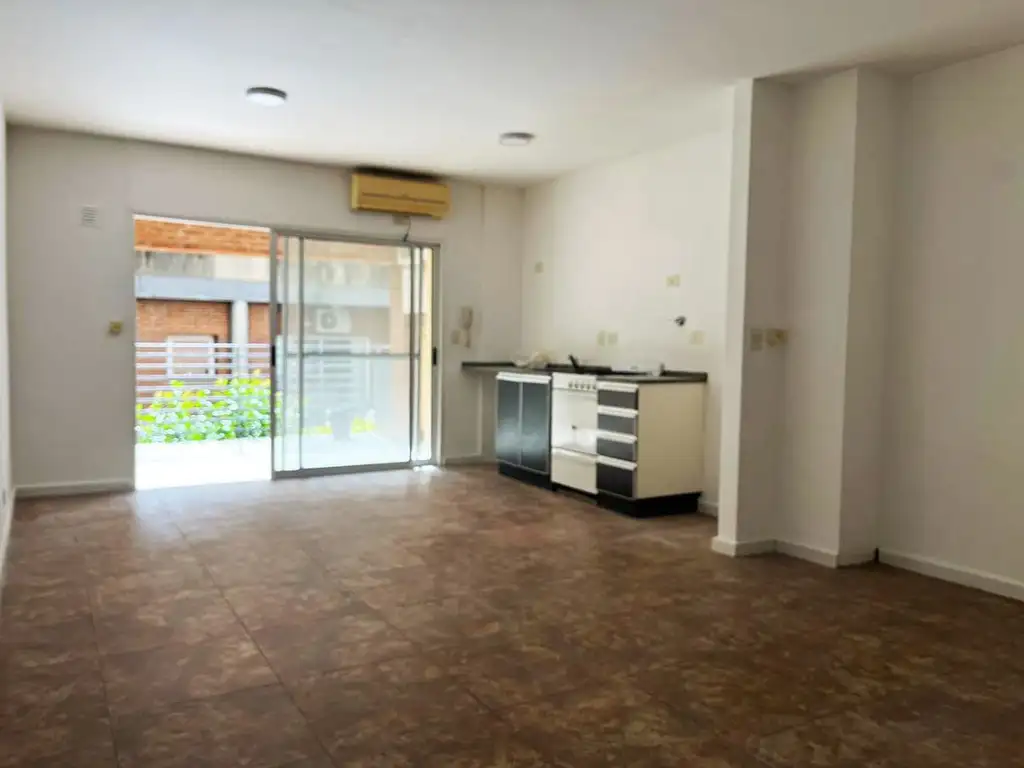 1 dormitorio, gran balcón