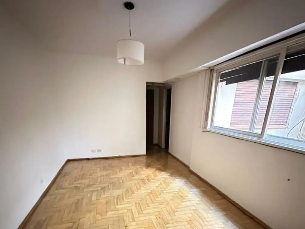 2 ambientes lateral con baulera