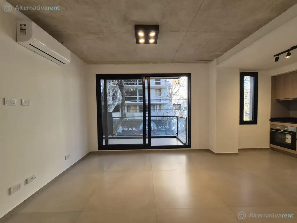 Monoambiente 35 m², balcón al frente