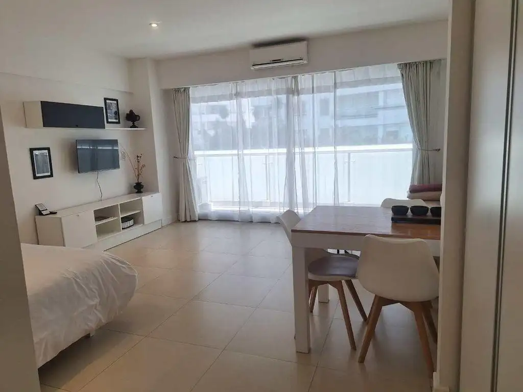 2do piso, doble vidrio, split