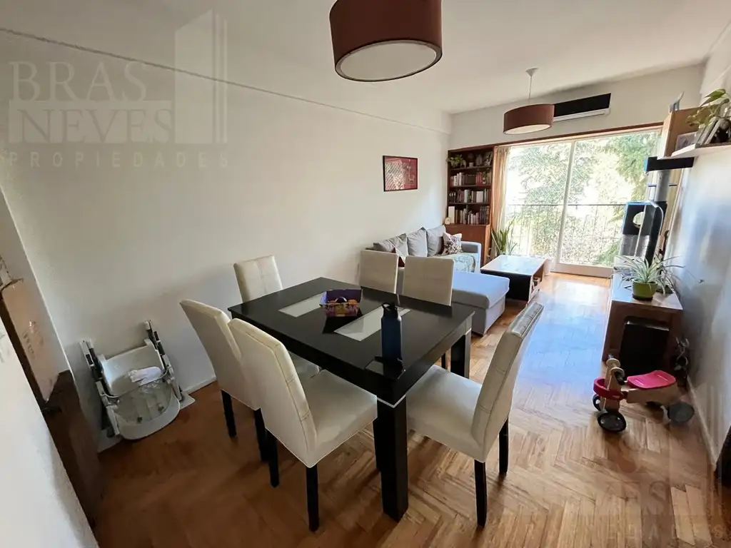 Olivos 3-room apt with garage