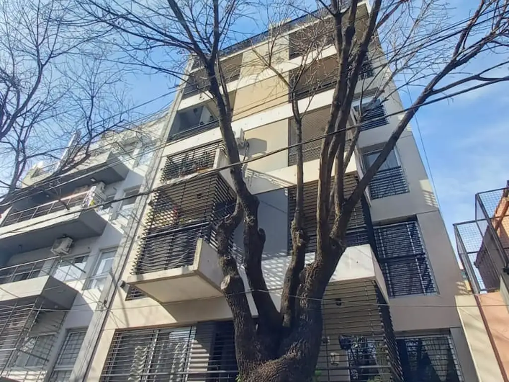 Departamento en Alquiler en Parque Chas, Capital Federal