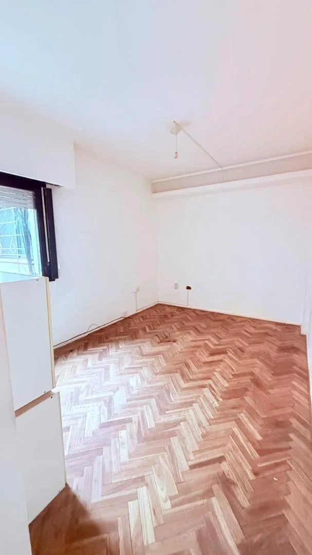 Apartment with dining kitchen