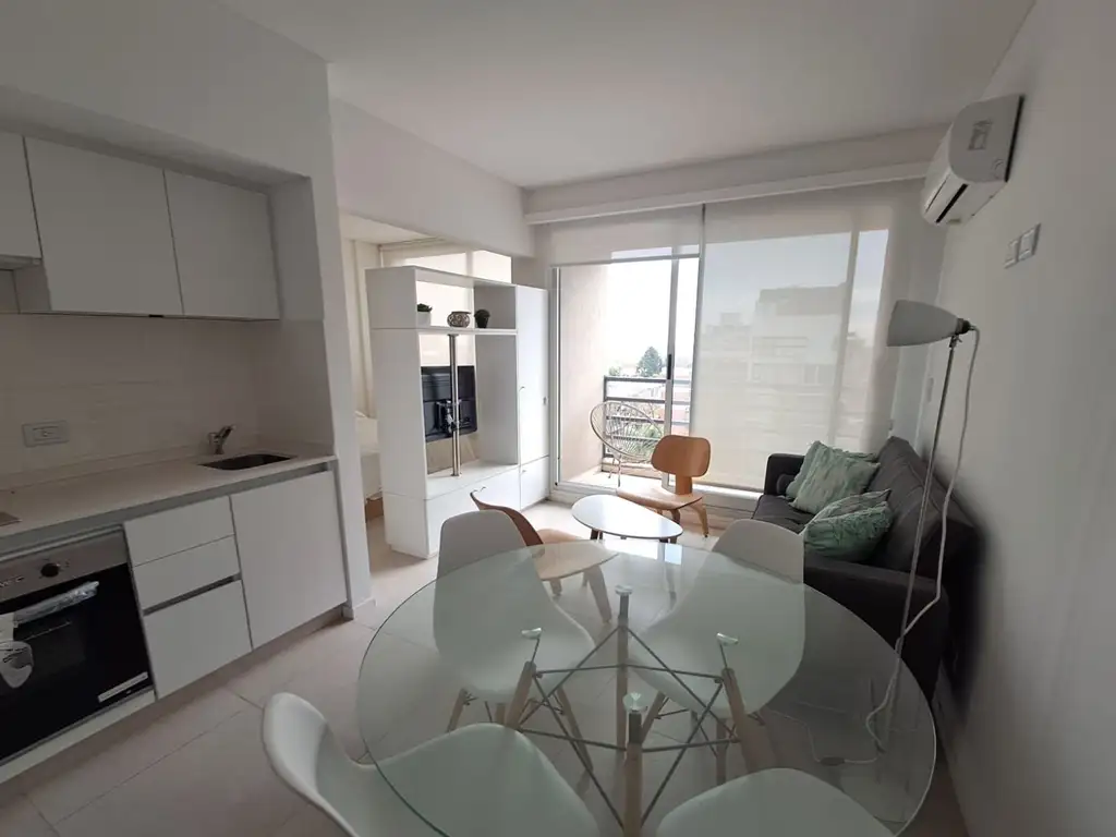 Kitnet com piscina e academia, Villa Urquiza
