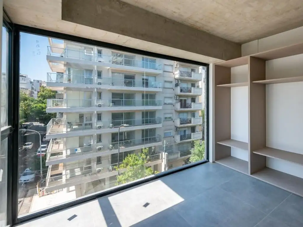 New build apartment with balcony