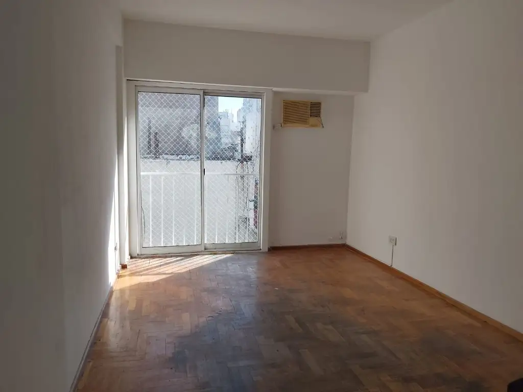1 dormitorio, cocina separada