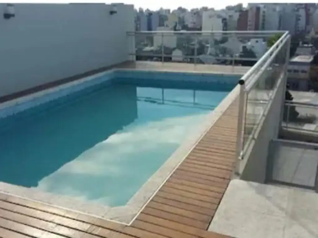 Estúdio mobiliado com piscina