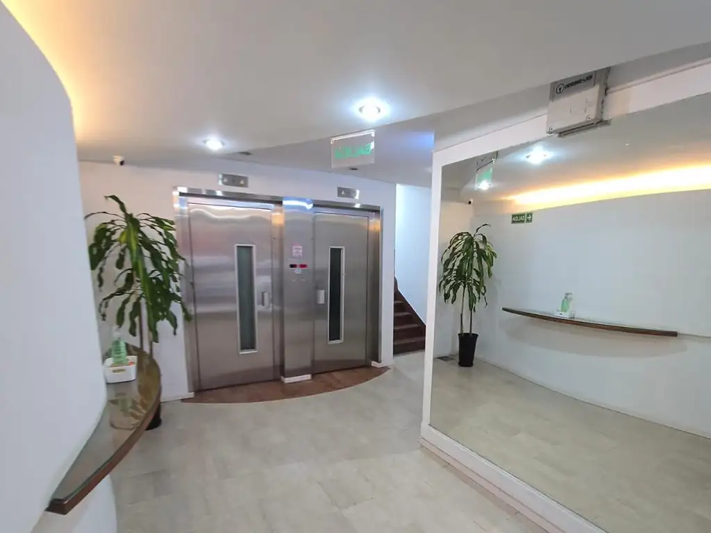 Apartment with 6 m² patio