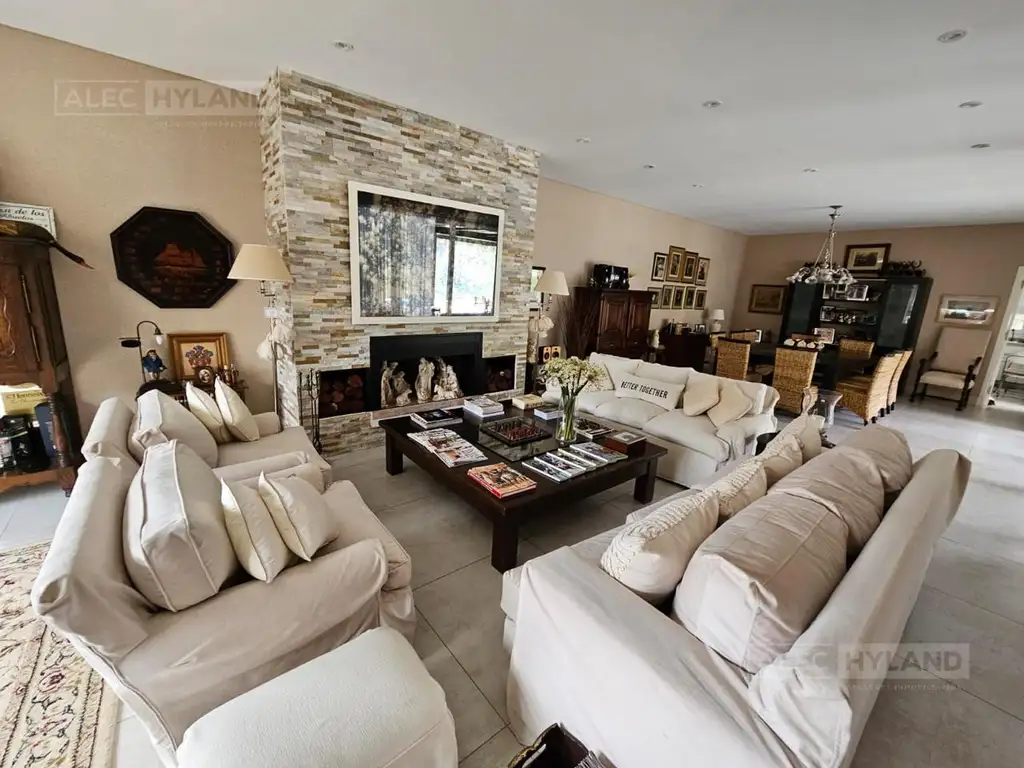 Casa en Alquiler en Martinez Vias / Libertador, Martinez