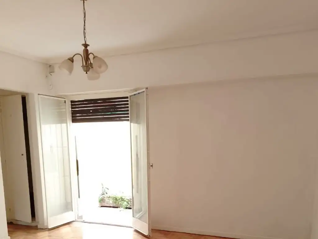 Ground-floor with two patios