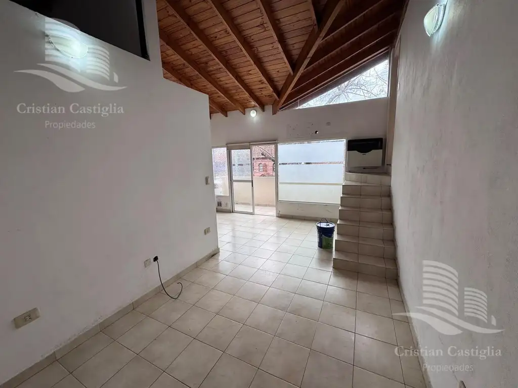 Apartamento com mezanino e varanda