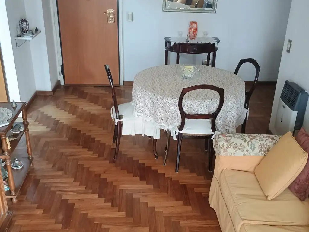 Departamento de 2 ambientes con balcón