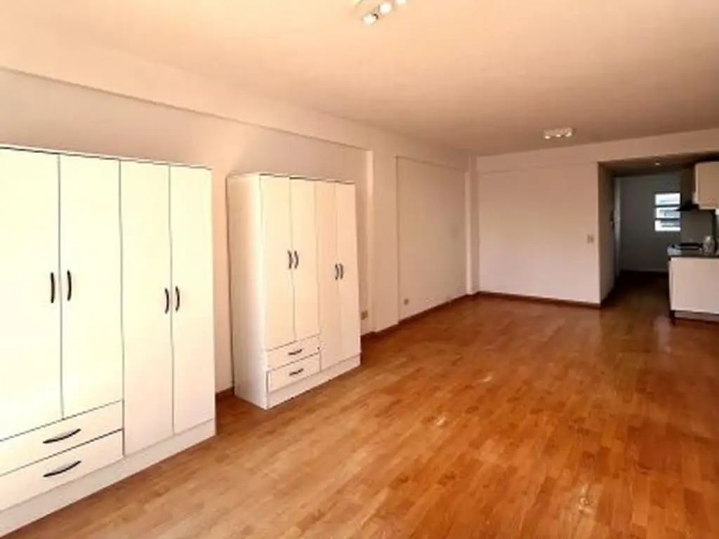 42 m² studio with balcony