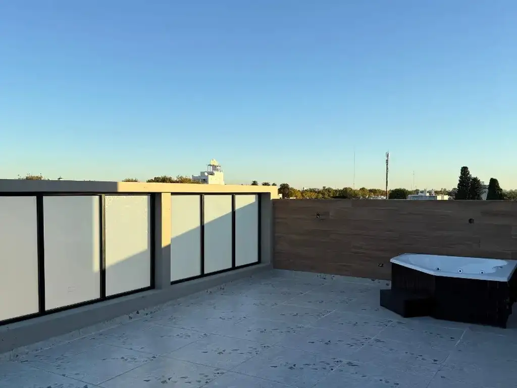 1 ambiente con balcón