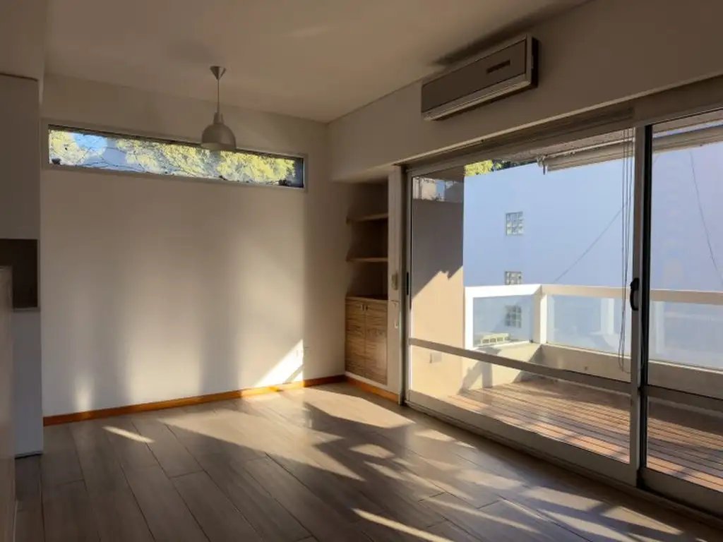 2-room unit with terrace balcony
