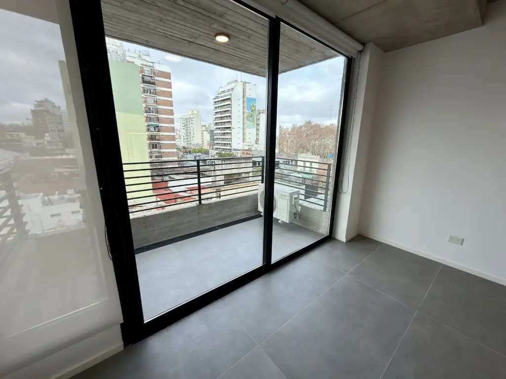 Studio novo com varanda