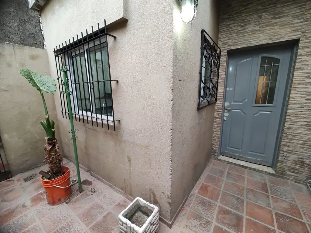 PH al fondo con patio