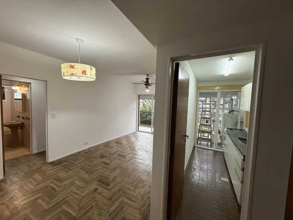 Apartamento 1 dormitório com varanda