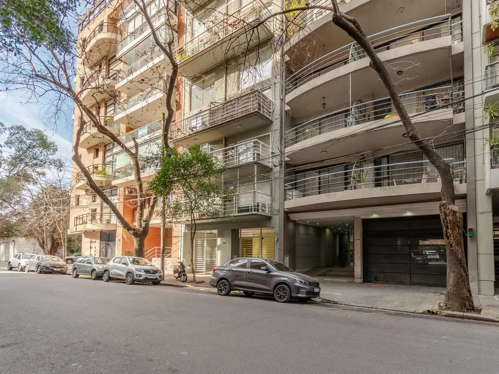 Monoambiente con balcón contrafrente