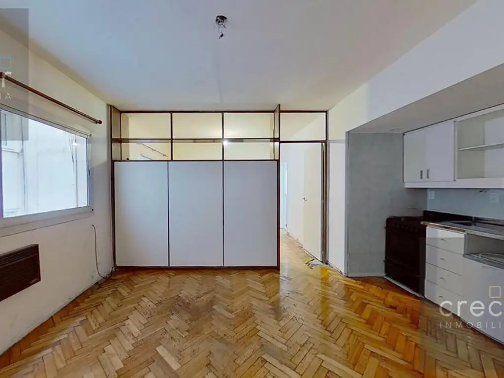 Divided studio, parquet floors