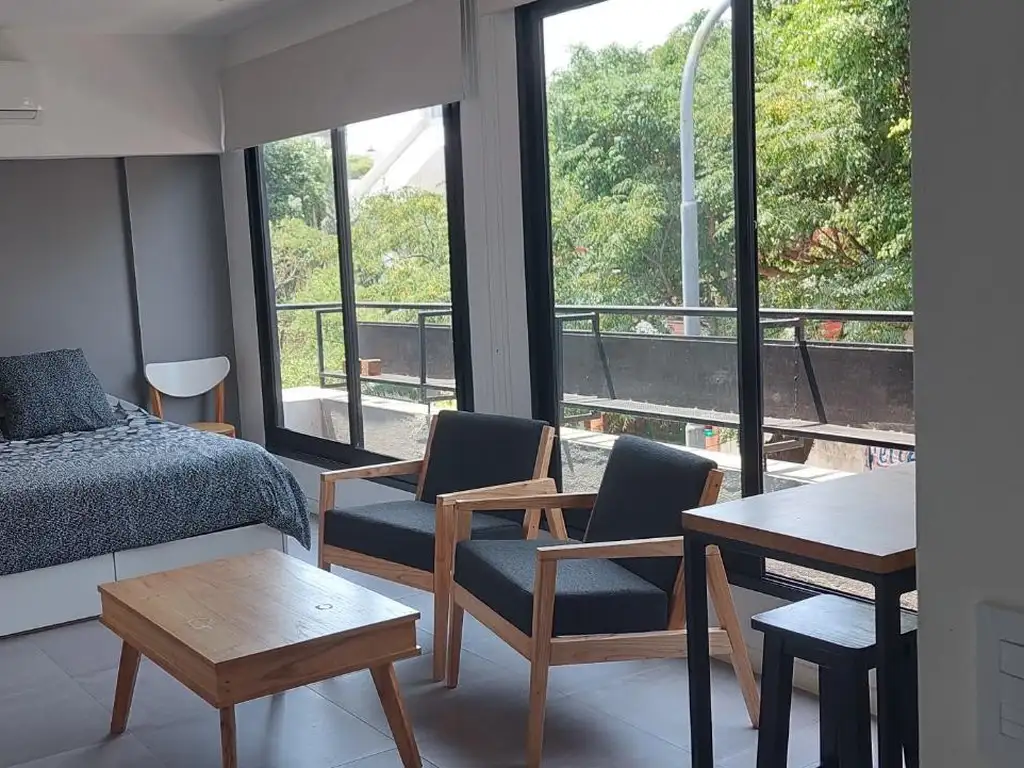 Kitnet com terraço e varanda, Villa Ortúzar