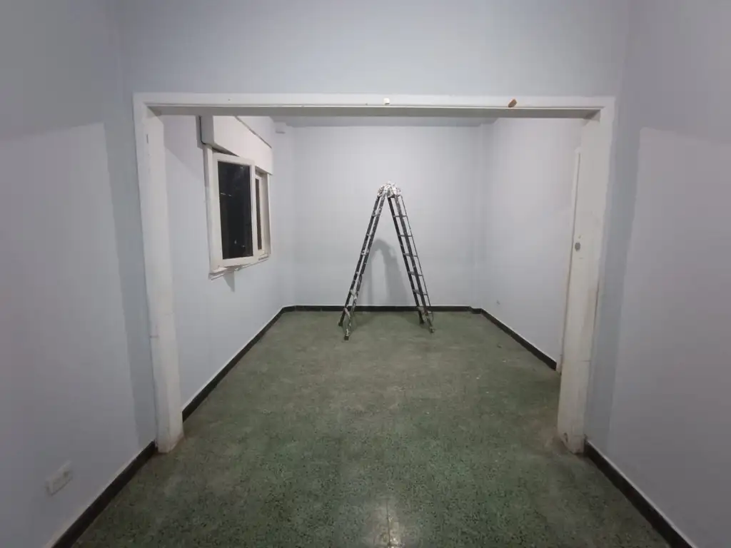 Corner PH, 2 bedrooms