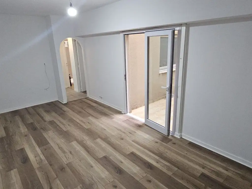 1 bedroom with balcony, Vicente López