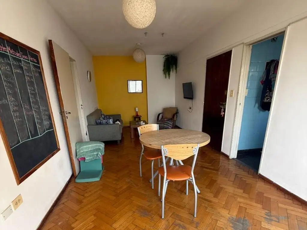 58 m² con balcón al frente