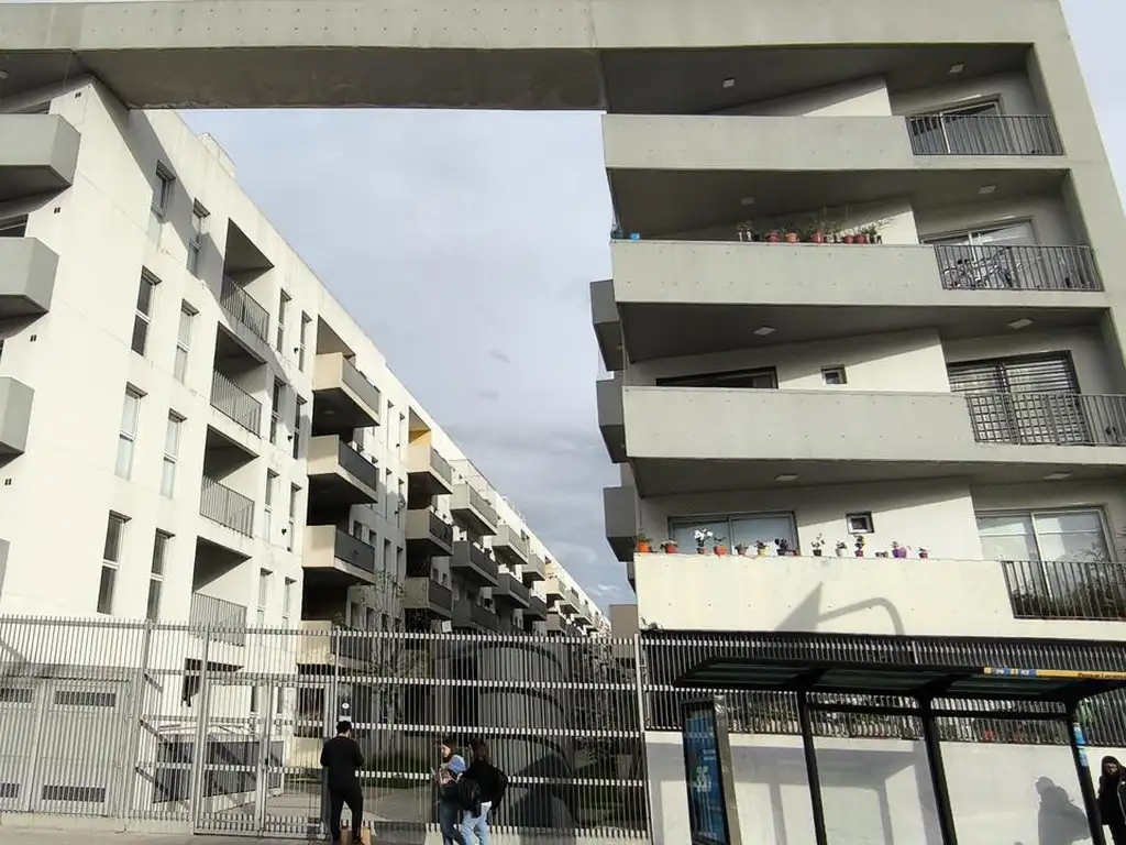 Balcón aterrazado frente a Lezama