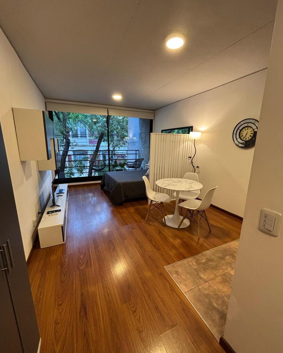 Kitnet mobiliada em Palermo Hollywood com varanda de frente