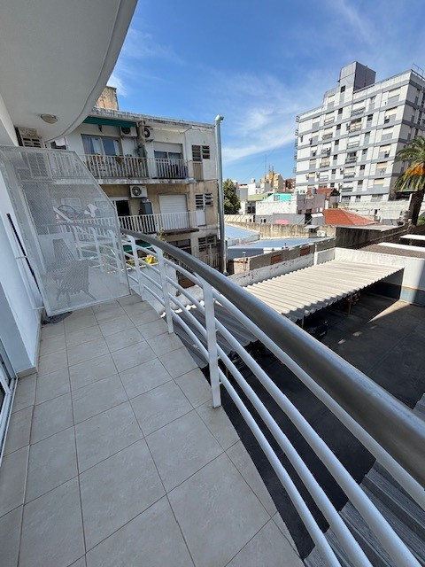 Квартира-студия с балконом в Villa Ballester