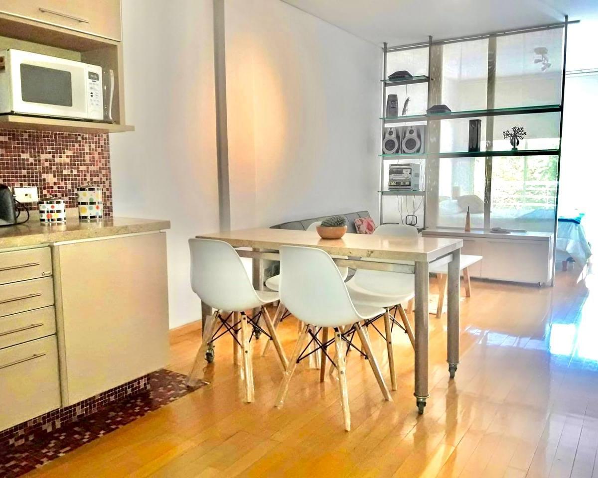 Меблированная квартира-студия с балконом в Belgrano