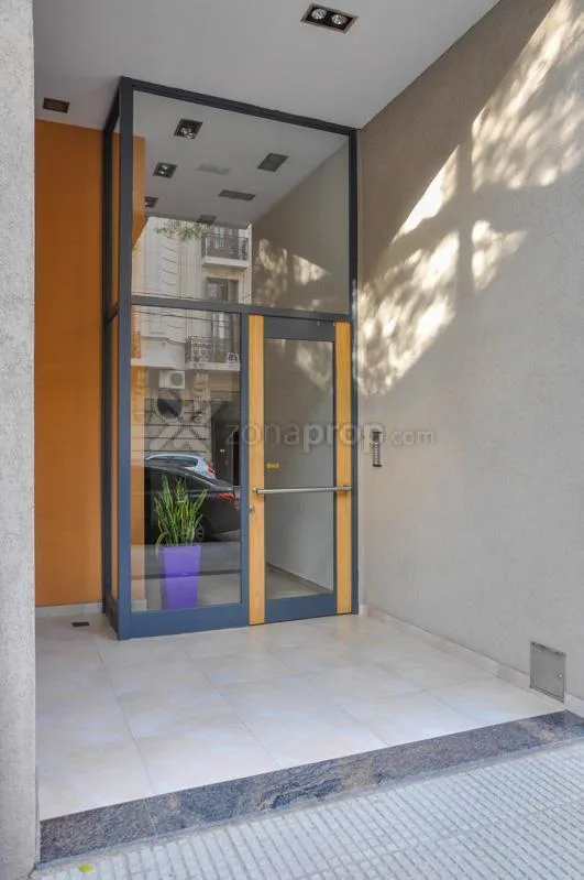 Kitnet com varanda em Almagro