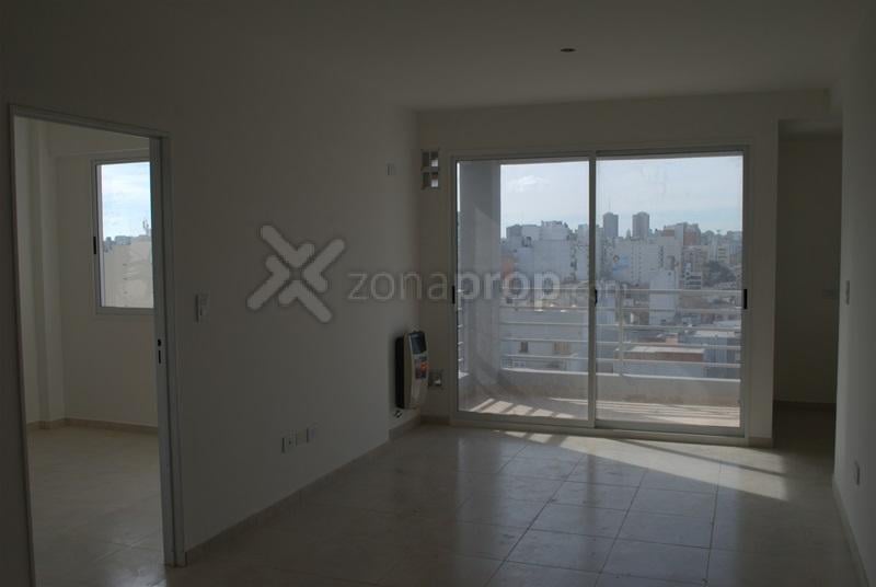 Excelente 2 Ambienres con Cochera Av La Plata 1058 Piso 12