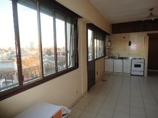 Front-facing studio apartment with long balcony in Vélez Sarsfield