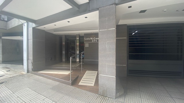 Kitnet com varanda em Palermo